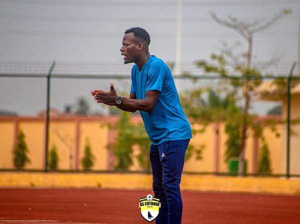 Trophées Footeuses 229 : Soutenez nos talents Achille Danvi et Nadiath Salifou